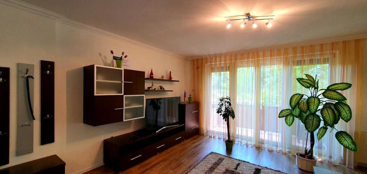 Bazsi Apartman Шиофок Экстерьер фото